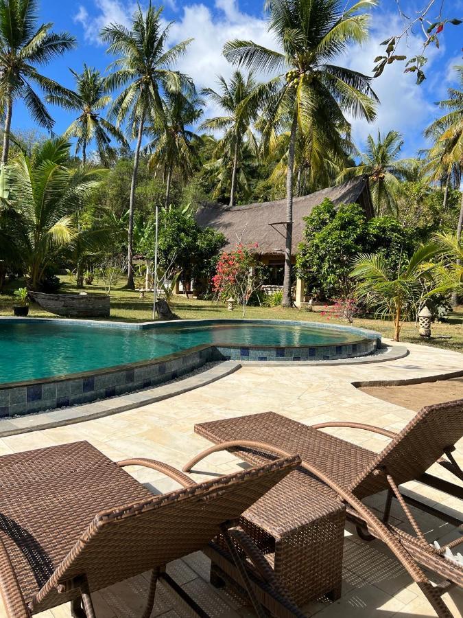 The Papalagi Resort Gili Gede Екстер'єр фото