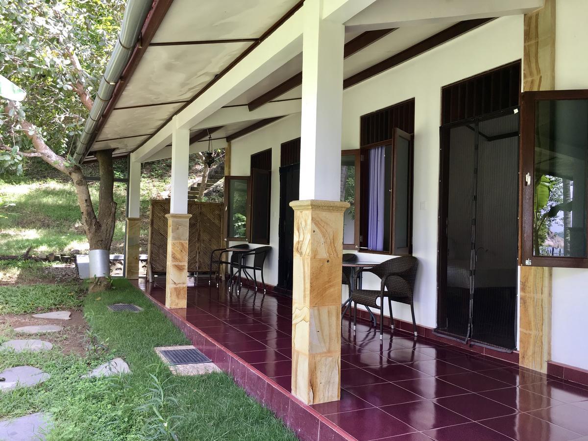The Papalagi Resort Gili Gede Екстер'єр фото